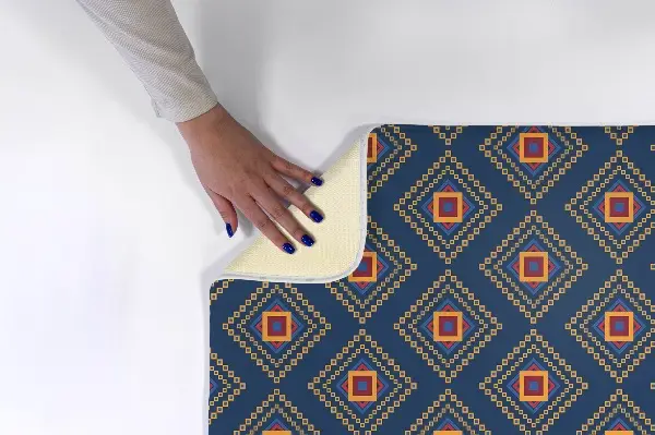kleiner Teppich Geometrisches Muster