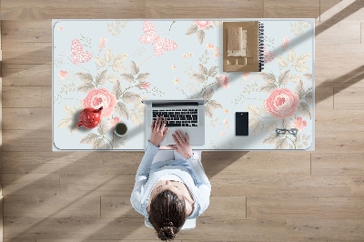 Büro-Schreibtischmatte Rosen und Schmetterlinge.