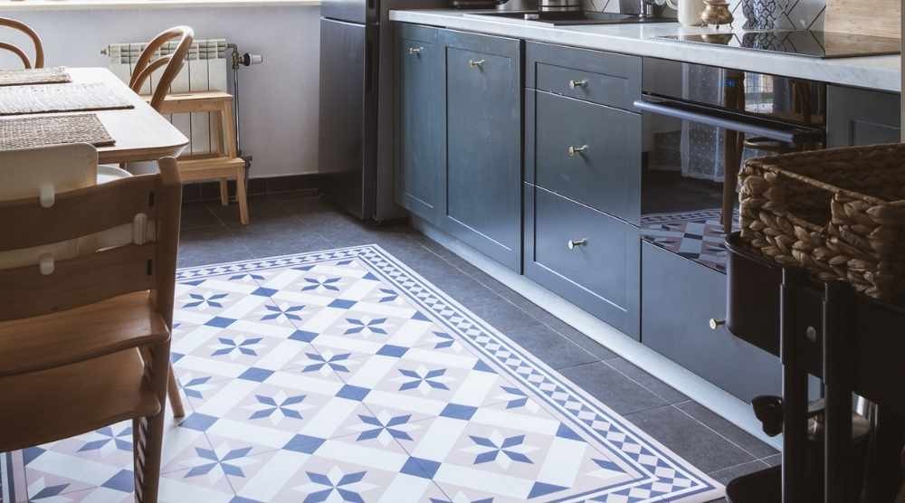 wie man alte Fliesen abdeckt